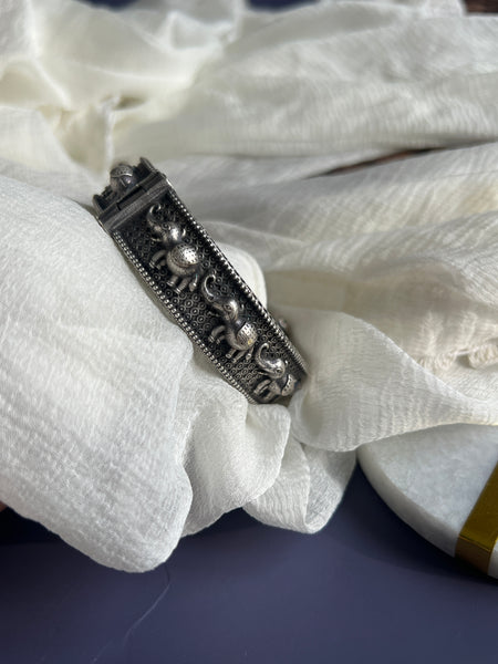 Oxidised elephant kada