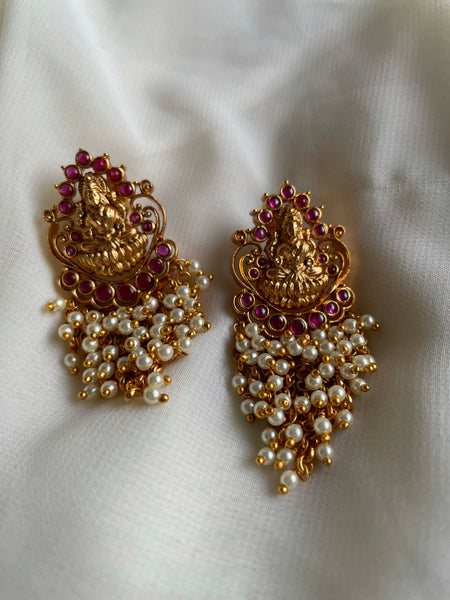 Jumbo Lakshmi cluster bead studs