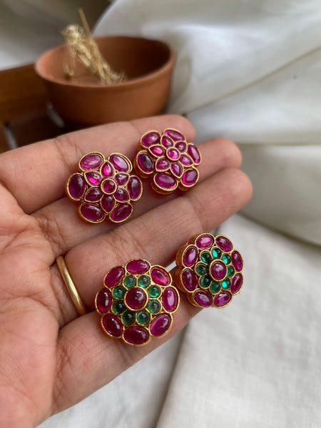 Kemp like flower studs