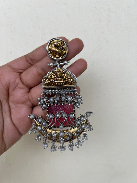 Nagas dual tone jumbo Chaandbalis with carved stone