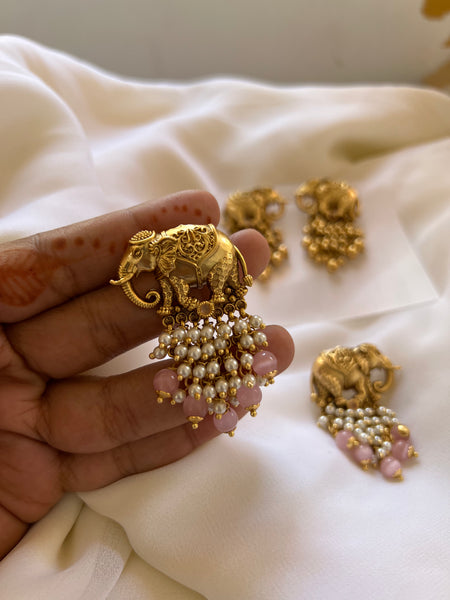 Elephant cluster bead studs