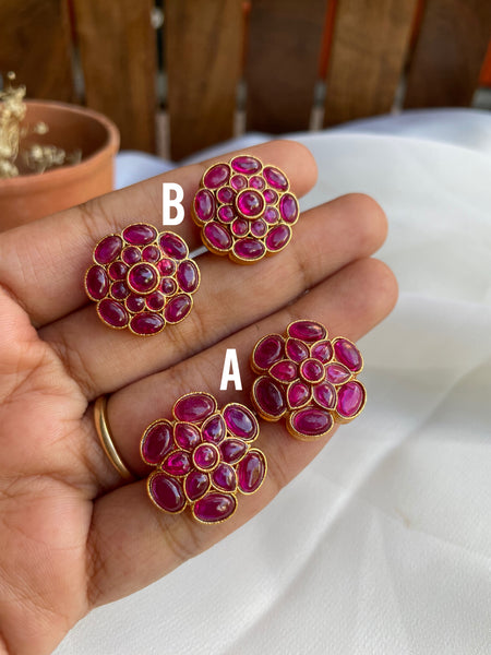 Kemp like flower studs