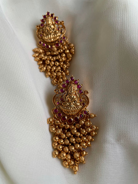 Jumbo Lakshmi cluster bead studs