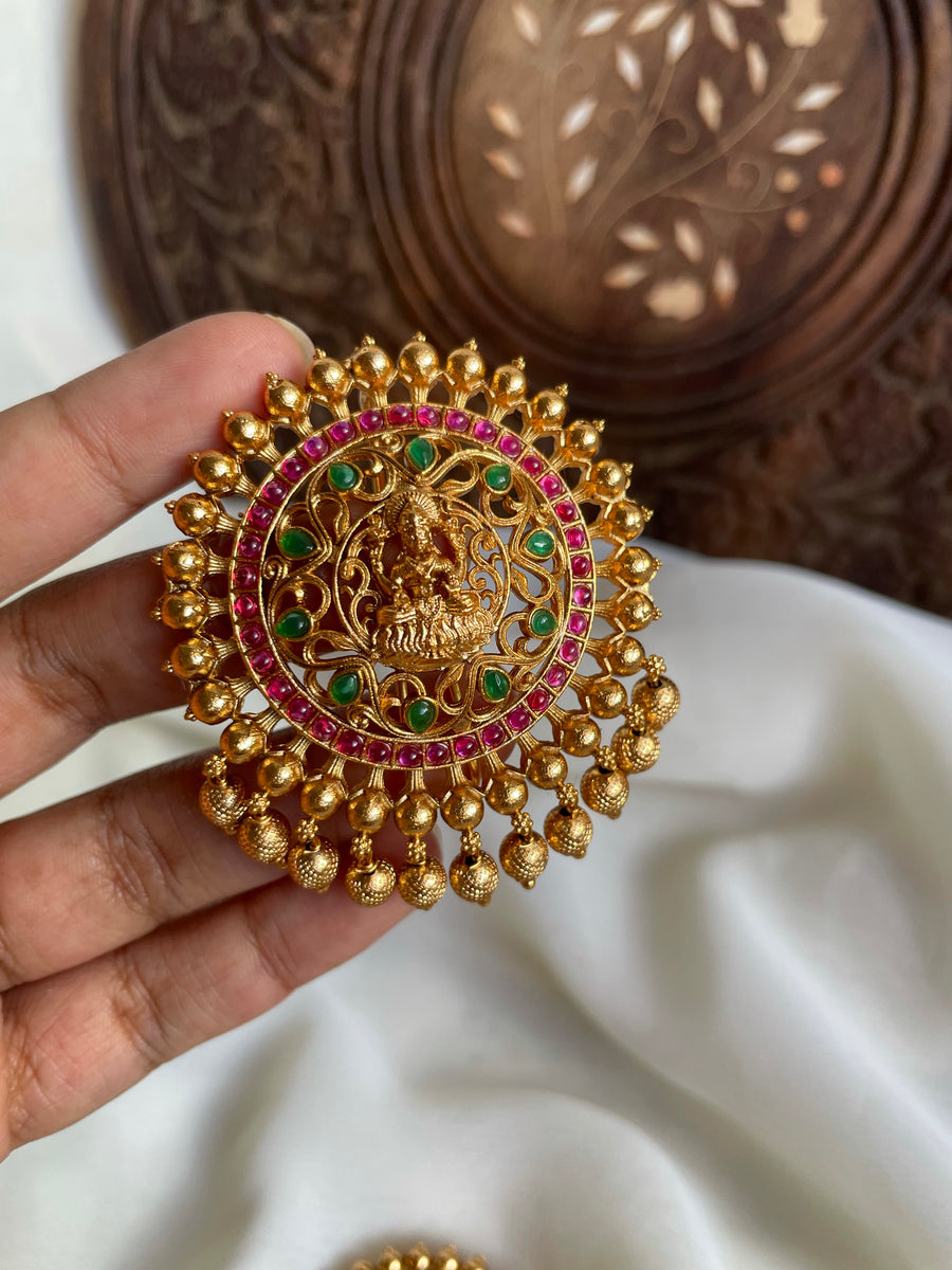 Muttina jhumki on sale gold