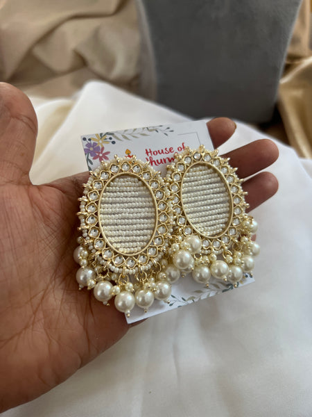 Pearl oval jumbo Studs