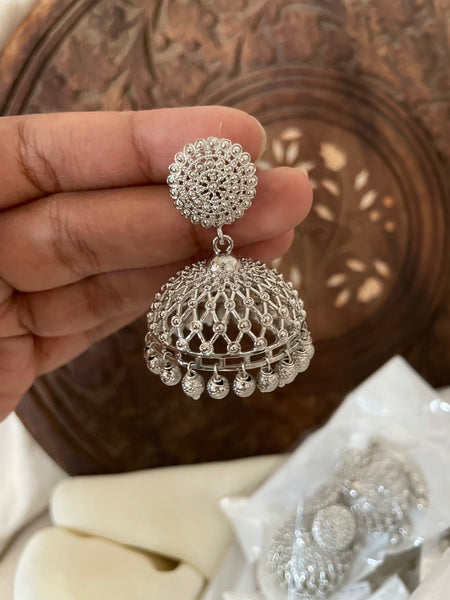 Golden cutwork Jhumkas ( 2 Colors)