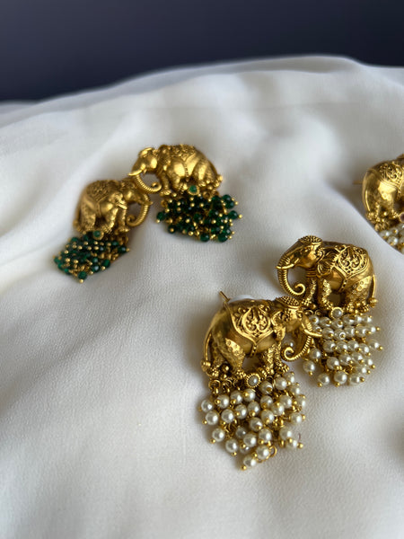 Elephant cluster bead studs