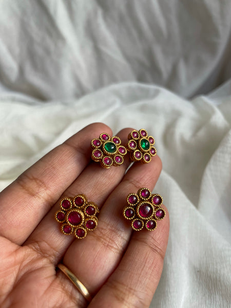 Clip on Small kemp flower studs