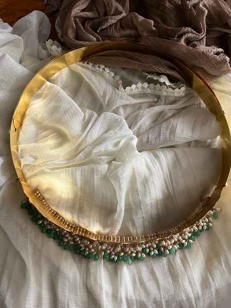 Golden hip belt with rice pearl and mint bead work