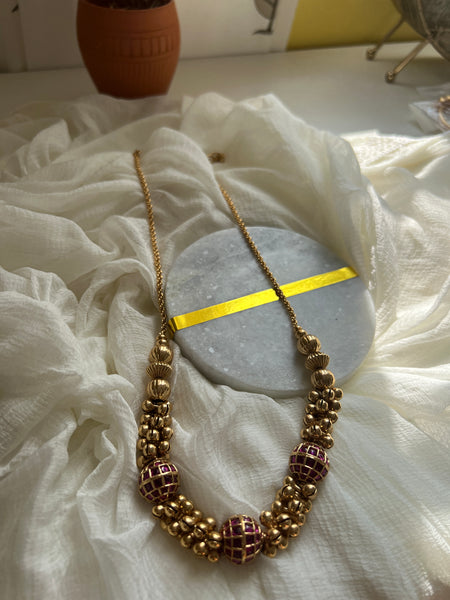 Kemp sphere cluster bead necklace