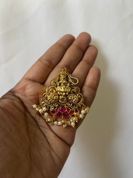 Nagas Lakshmi Kundan Tika