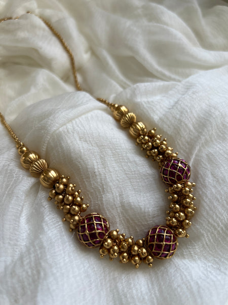 Kemp sphere cluster bead necklace