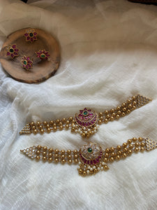 Kid friendly kemp choker with studs