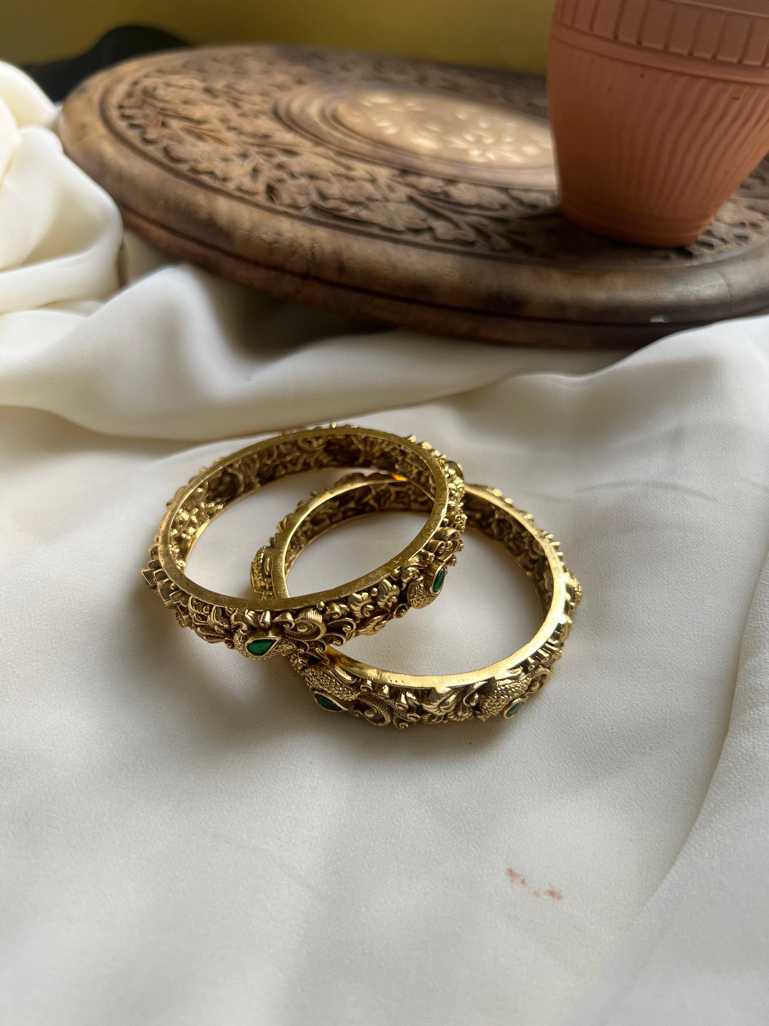 Antique emerald bangles 2.4