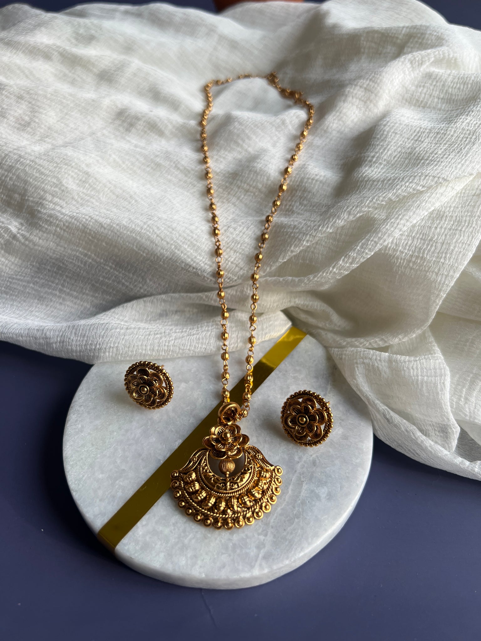 Buy Estele Gold Plated CZ Oval Loop Designer Pendant Necklace for Women  (Set of 2) Online