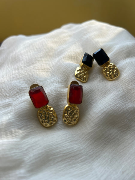 Rectangle stone gold studs