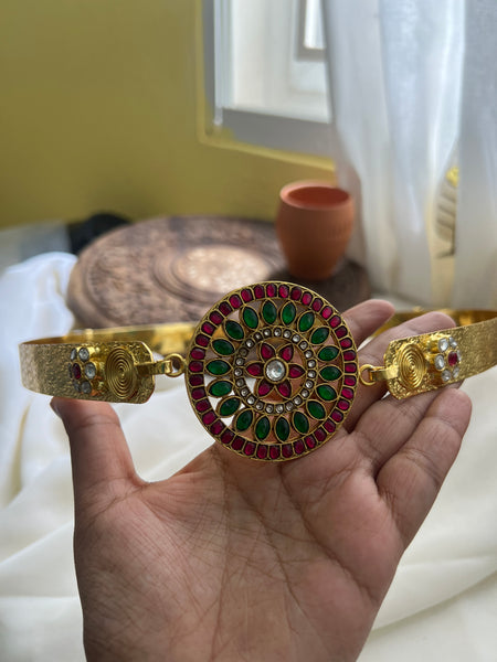 Kundan chakra jumbo hip belt
