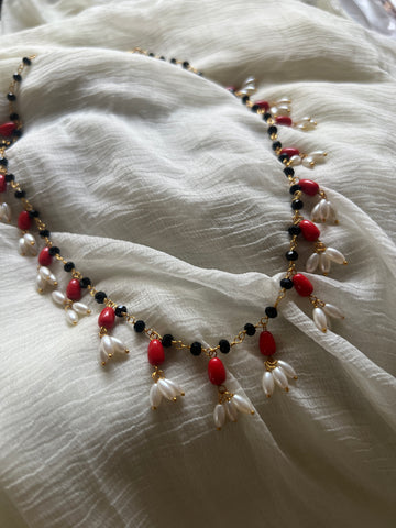 Coral black bead rice pearl maala