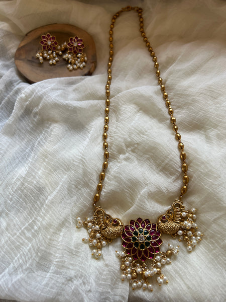 Kemp flower maala with studs