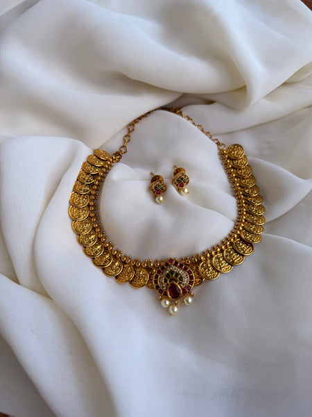 Coin Necklace With Kemp pendant with studs set