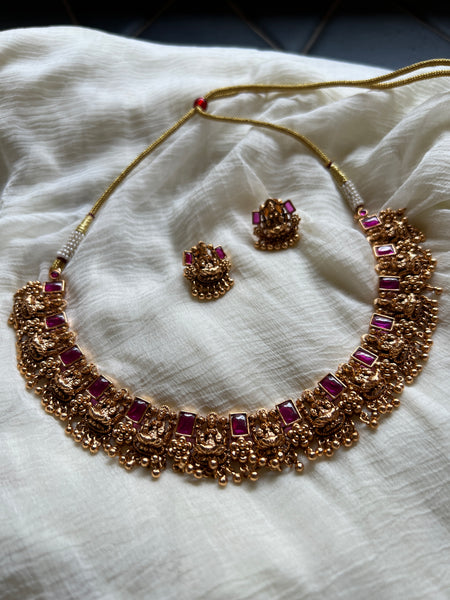 Lakshmi kemp necklace with studs