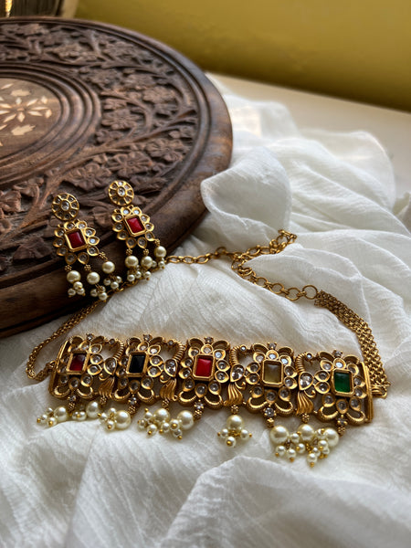 Navaratna like matte choker with earrings