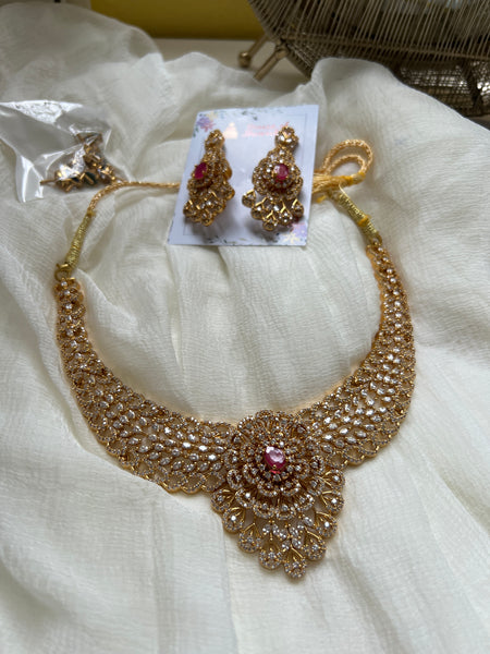 Intricate stone work necklace with interchangeable stones