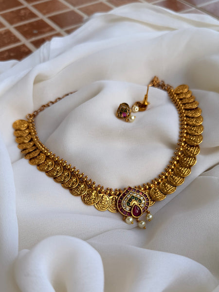 Coin Necklace With Kemp pendant with studs set