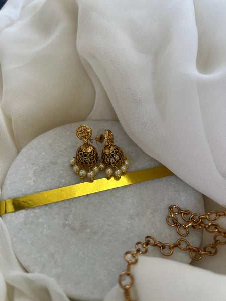 Lakshmi Attigai with small jhumkas