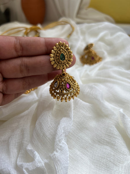 Kemp bridal flower necklace with jhumkas