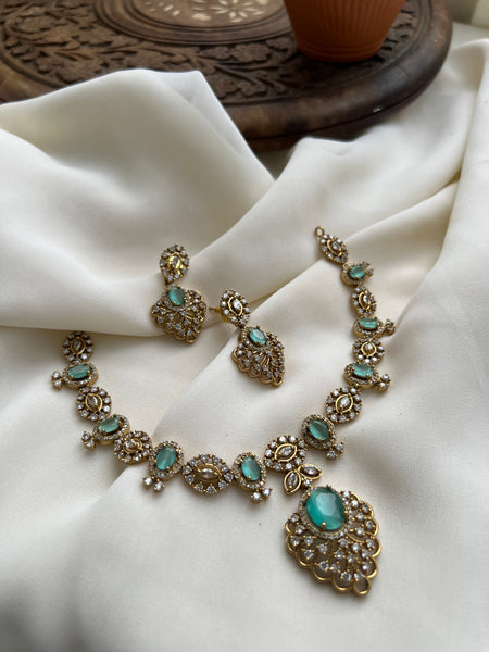 Mint designer ad necklace with earrings