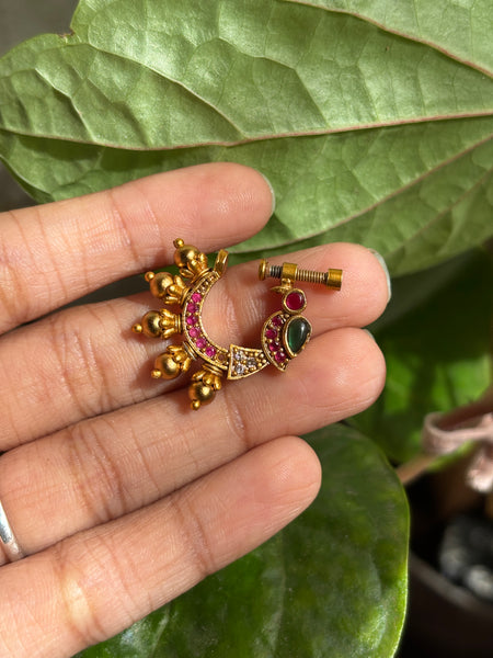 Antique Gold Matte Peacock Nose Ring – Screw-Back Kemp Stone Bridal Nath