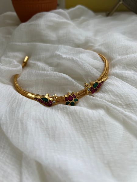 Parrot lotus choker