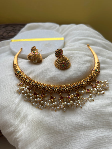 Kemp non idol rice pearl hasli with jhumkas