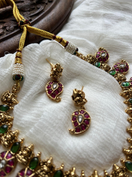 Kemp manga vintage necklace with studs