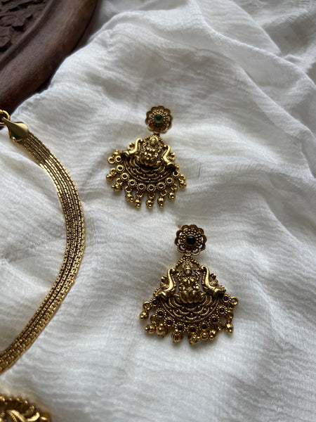 Nagas Lakshmi pendant choker with Chaandbalis