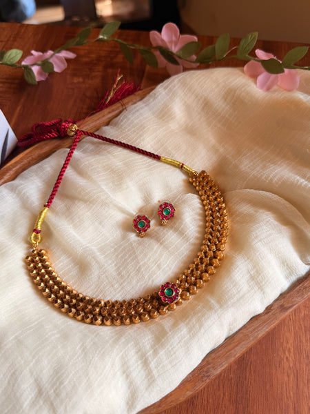 Antique kemp flower thushi necklace with studs