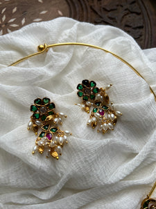 Kemp flower peacock pendant with hasli and studs
