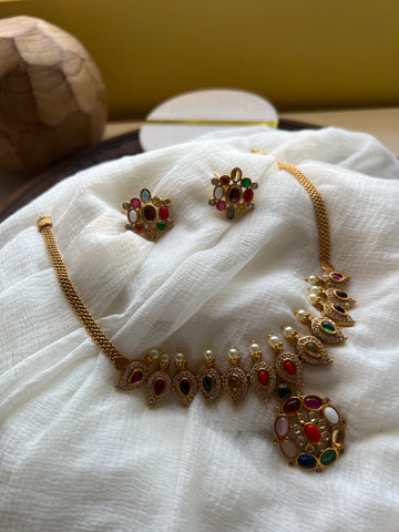 Navaratna Paisley necklace with studs