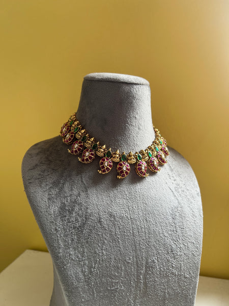 Kemp manga vintage necklace with studs