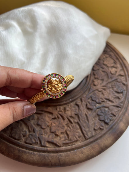 Kemp stone Lakshmi kada