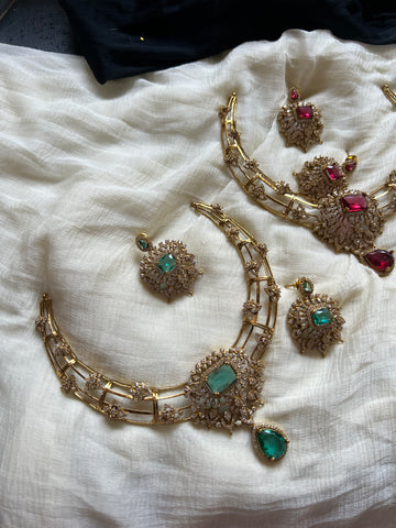 Victorian inspired stone stiff necklace with earrings
