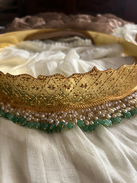 Golden hip belt with rice pearl and mint bead work