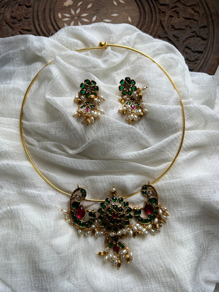 Kemp flower peacock pendant with hasli and studs