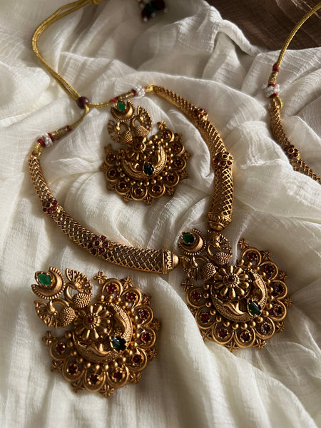 Antique matte stiff necklace with Chaandbalis