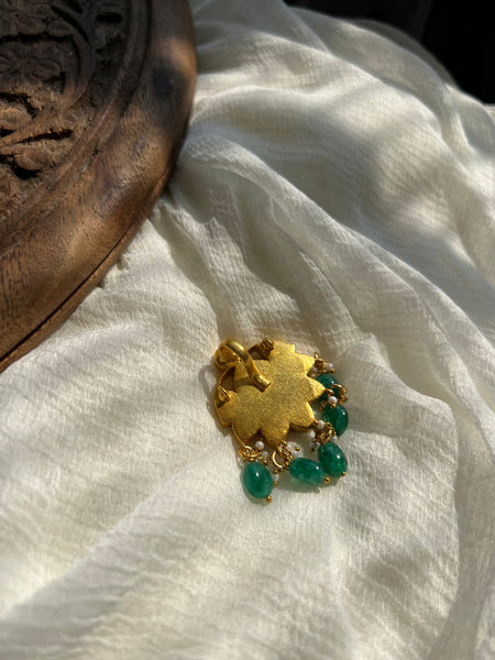 Kundan white emerald tika cum pendants
