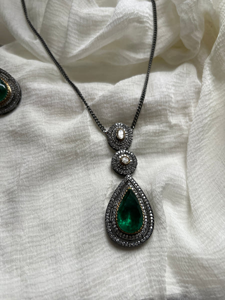 Victorian inspired emerald pendant with earrings
