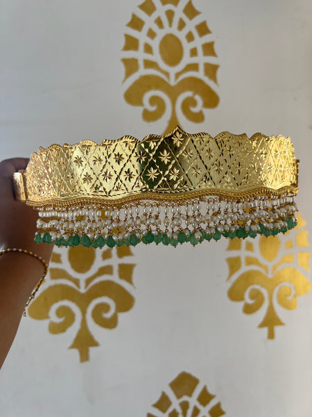 Golden hip belt with rice pearl and mint bead work