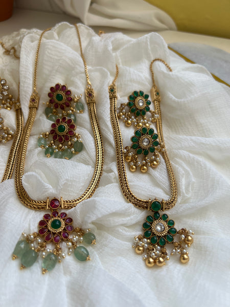 Vintage kemp flower attigai with studs