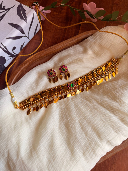 Kemp Elakkathaali choker with studs